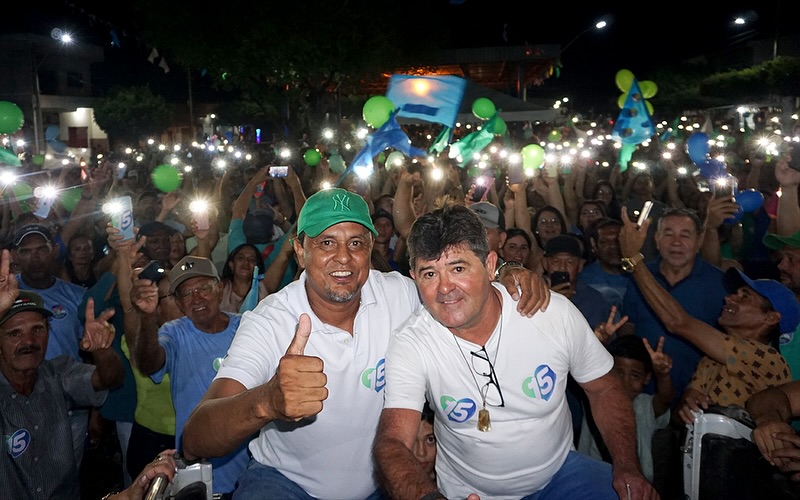 REUNIÃO NO DISTRITO DE CRISTAIS!